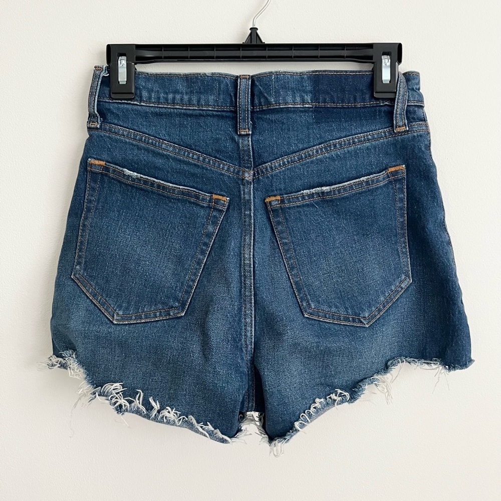 A&F High Rise Cutoff Shorts - Picture 2 of 3